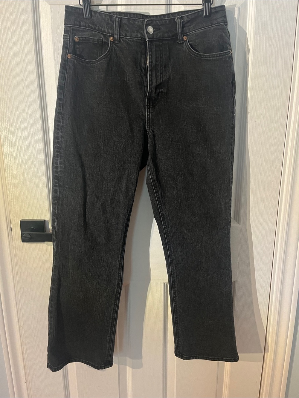 H&M Women’s Black Straight Leg Jeans